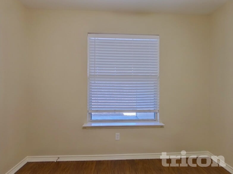 Building Photo - 700 Stribling Cir