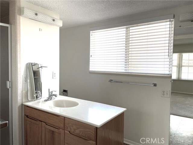 Building Photo - 3001 Coleridge Dr