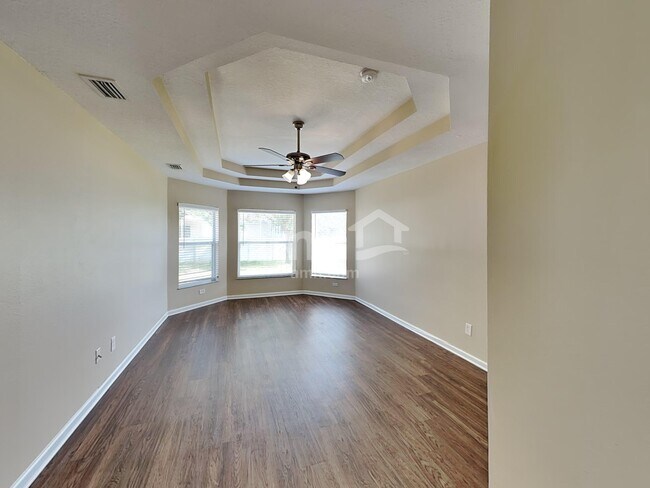 Building Photo - 1201 SW Minyo Ave