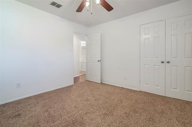 Building Photo - 2901 Saddle Dr