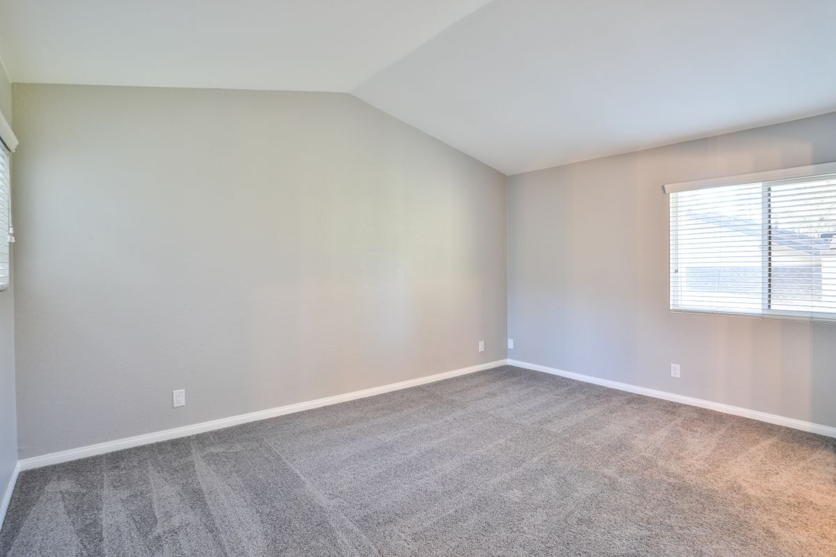 Building Photo - 9369 Silverleaf Way