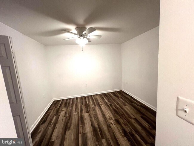 Building Photo - 255 Farrell Ln
