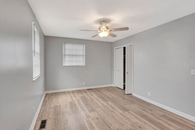 Building Photo - 3401 Shakertown Rd