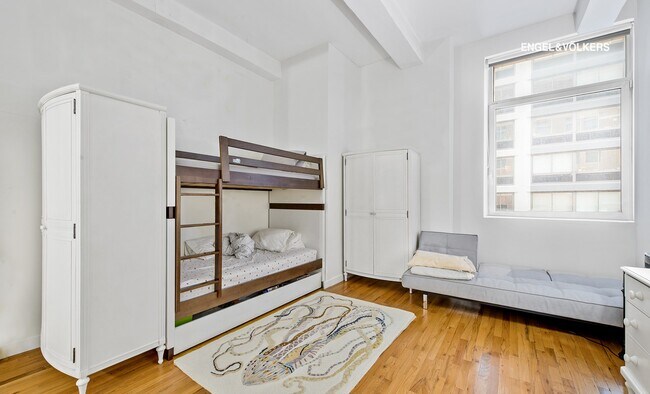 Building Photo - 245 7th Ave