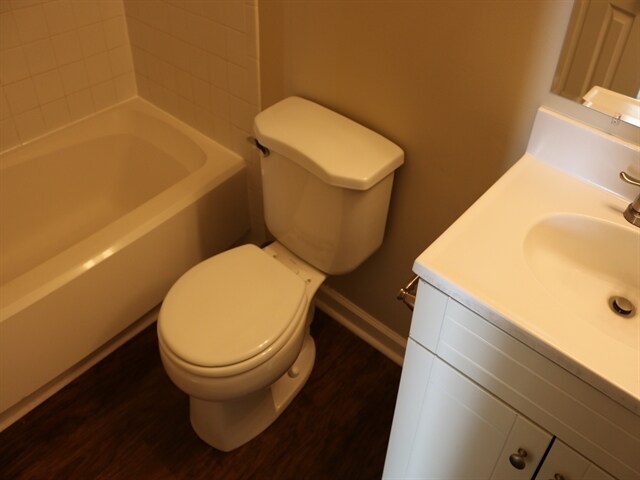 Building Photo - 1100 Lavender Ln