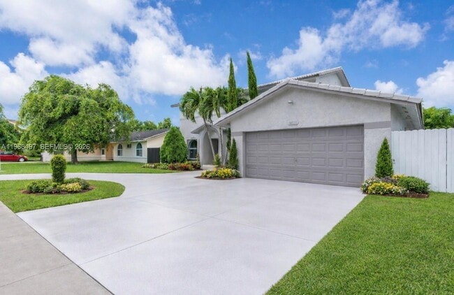 Building Photo - 14011 SW 156th Terrace