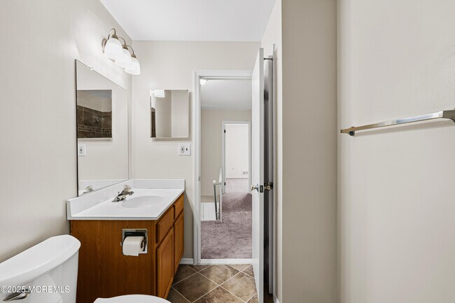 Building Photo - 144 New Cedar Ln