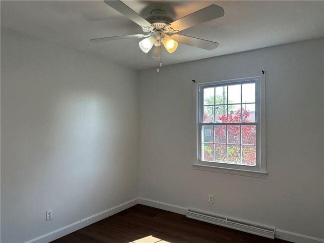 Building Photo - 11 Pocono Rd