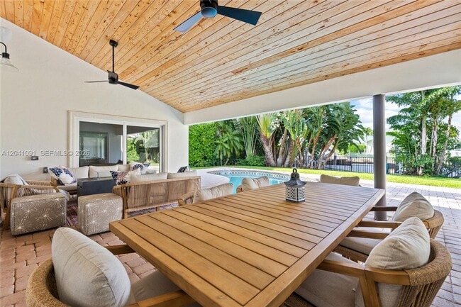 Building Photo - 18 Eleuthera Dr