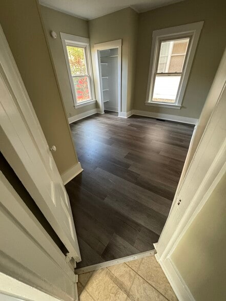 Building Photo - 92 Prospect St