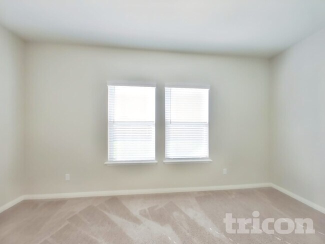 Building Photo - 13532 Emerson Wy