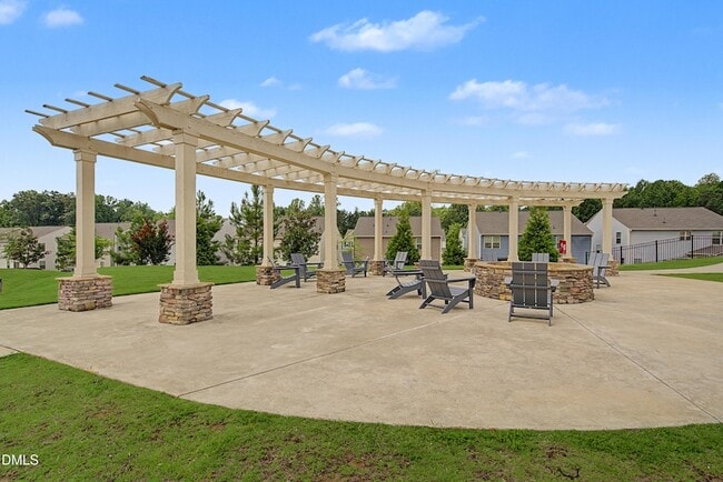 Building Photo - 1621 Crimson Leaf Ln