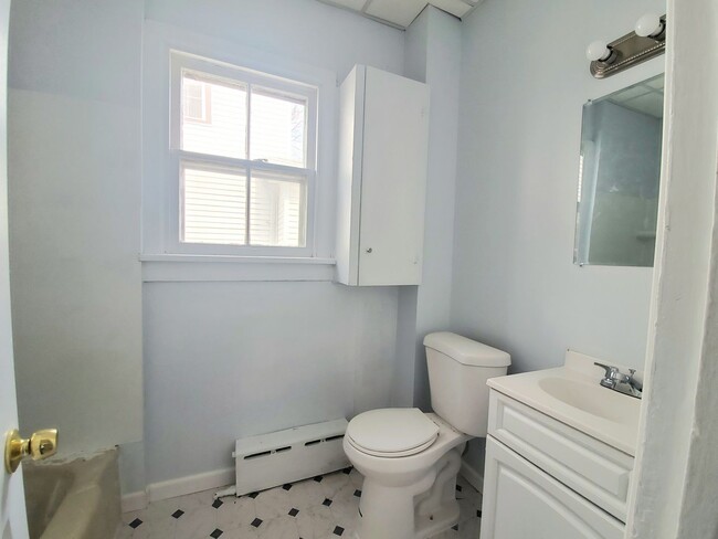 Building Photo - 407 S 8th St
