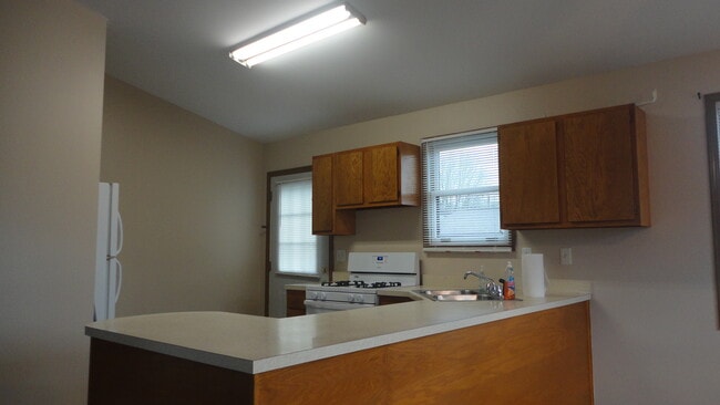 Building Photo - 1223 Richwood Ave