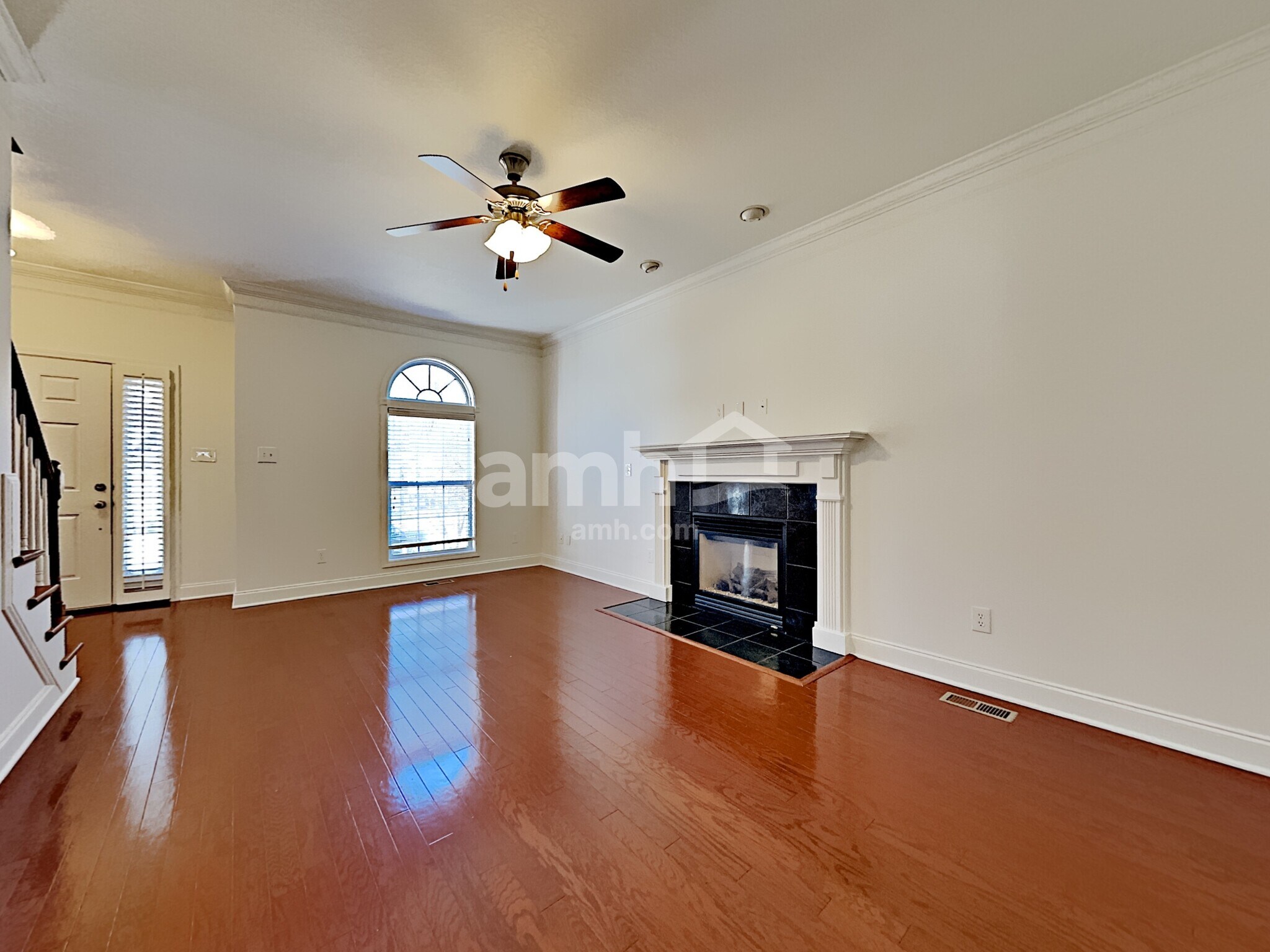 Building Photo - 3323 Grassy Pointe Ln