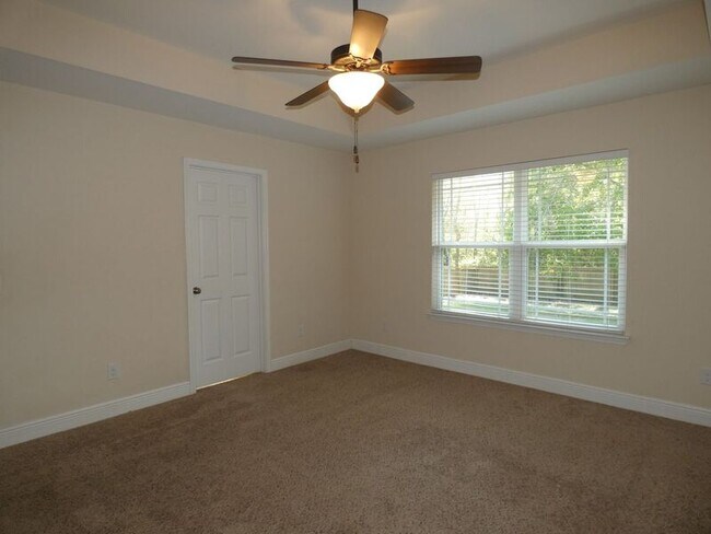 Building Photo - 5061 Carley Ct