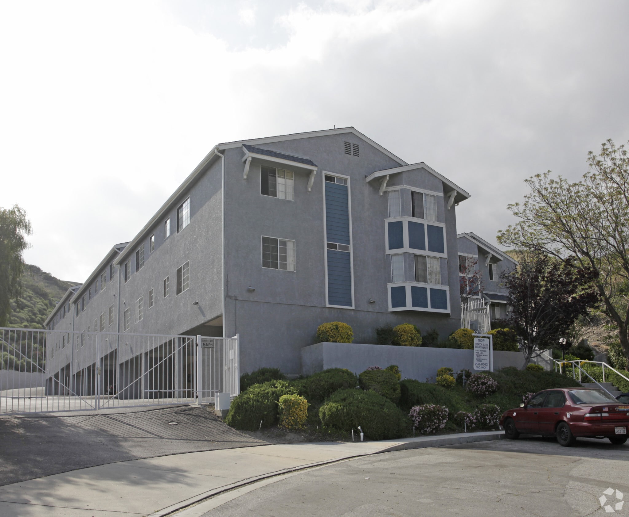 Building Photo - Beneda Lane Apartments