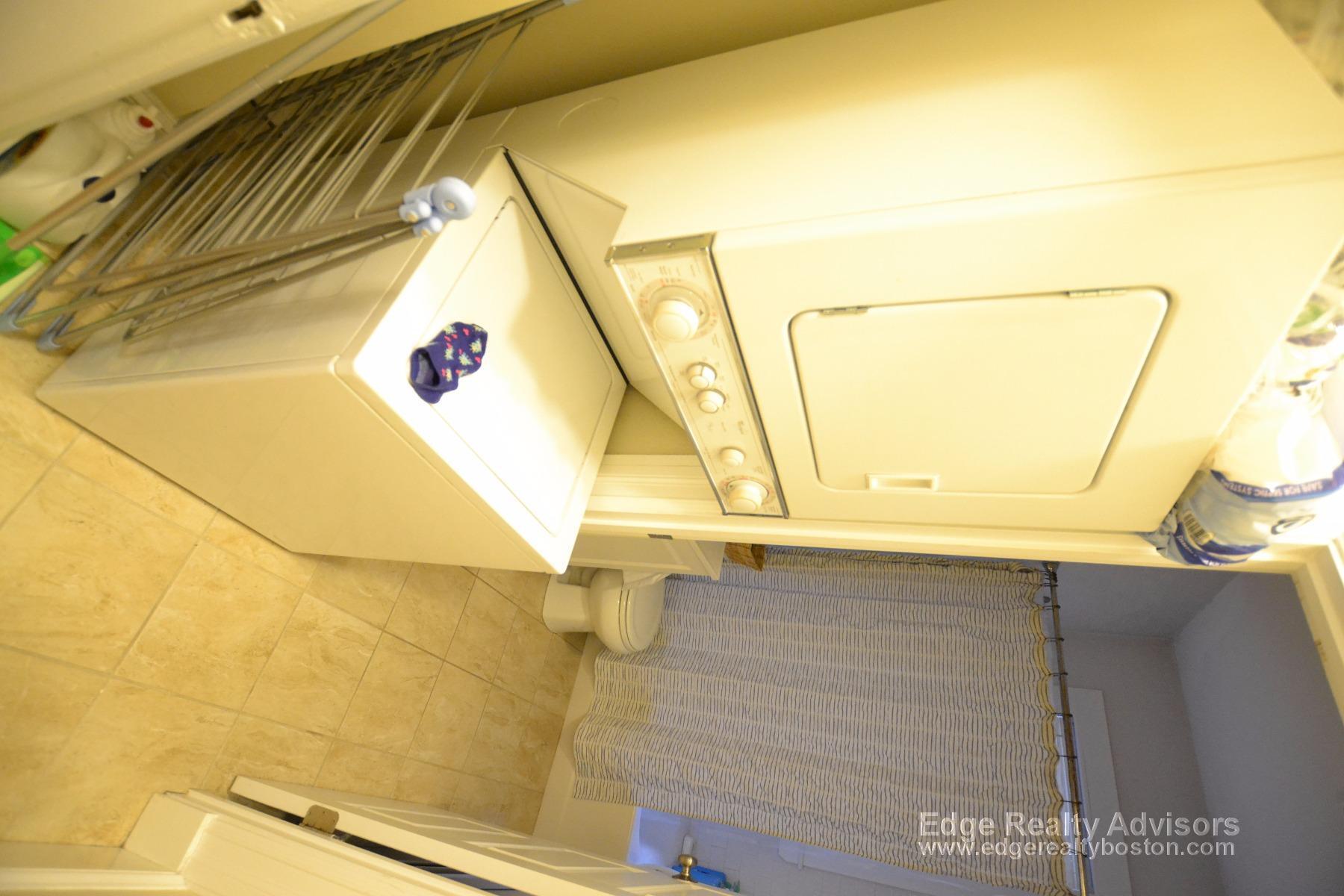 Building Photo - 73 Leicester St