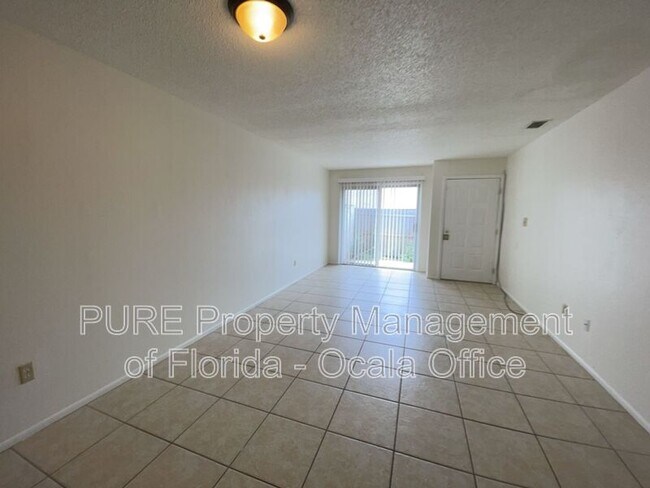 Building Photo - 5420 SE 29th Pl