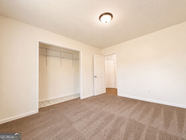 Building Photo - 1104 Driftwood Ct