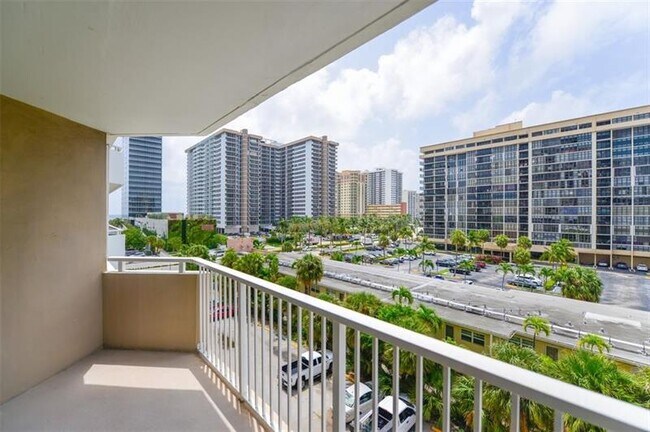 Primary Photo - 1985 S Ocean Dr