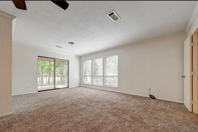 Building Photo - 1746 Cloister Dr