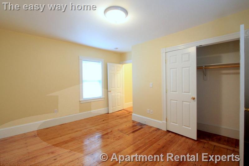 Building Photo - 6 White Street Pl