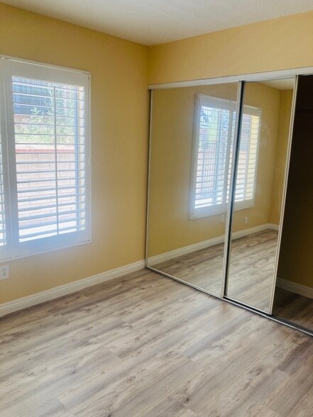 Building Photo - 2371 Wandering Ridge Dr