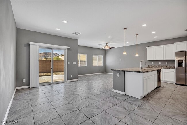 Building Photo - 6789 Dragonfly Rock St