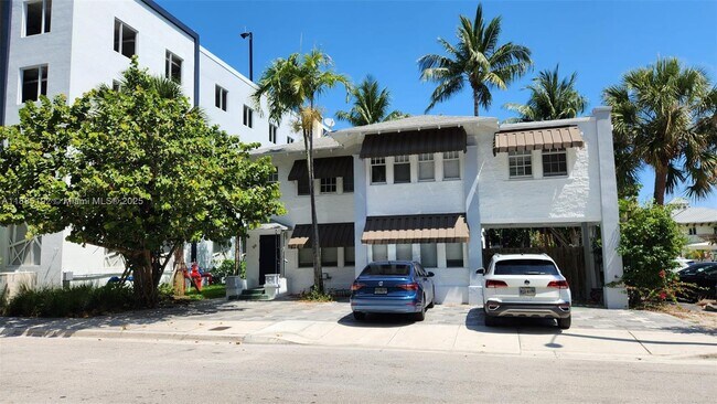 Building Photo - 315 Eucalyptus St