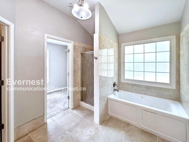 Building Photo - 3567 Montwood Ct