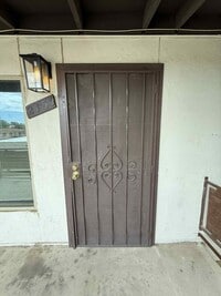Building Photo - 2153 S Winstel Ave