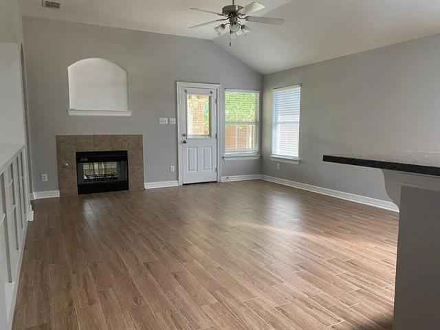 Building Photo - 2021 Fairmount Park Dr