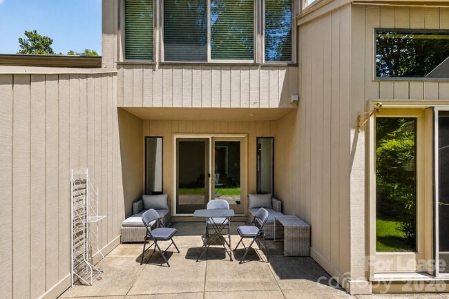 Building Photo - 185 Riverview Terrace
