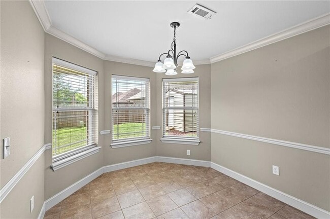 Building Photo - 1604 W Stratton Dr