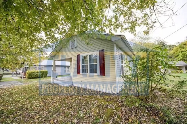 Building Photo - Super cute and cozy 2 bedroom home!