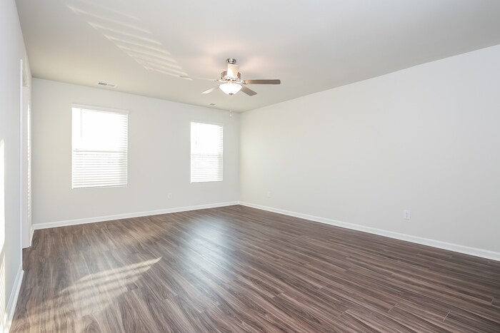 Building Photo - 108 Shire Dr