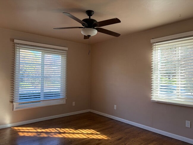 Building Photo - 2 Bedroom home, plus ADU, in Little Pocket