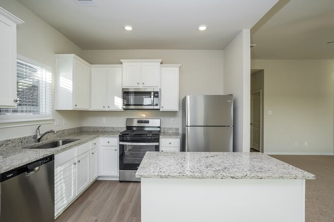 Building Photo - 14001 Freeboard Dr