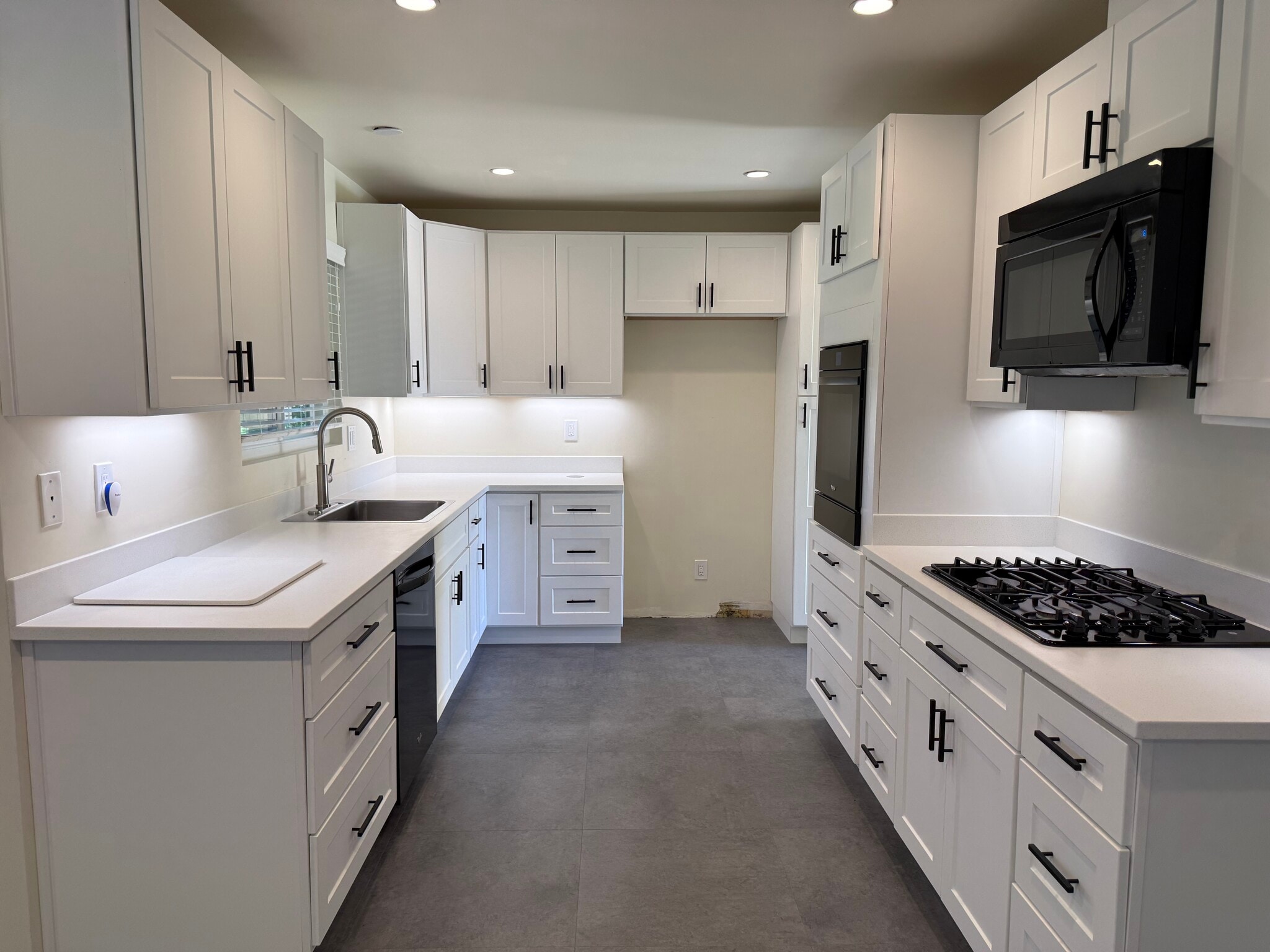 Building Photo - 486 Vaquero Ln