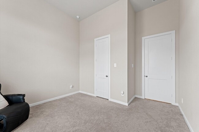 Building Photo - 4734 Franklin Way