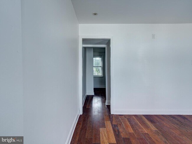 Building Photo - 2166 N 7th St