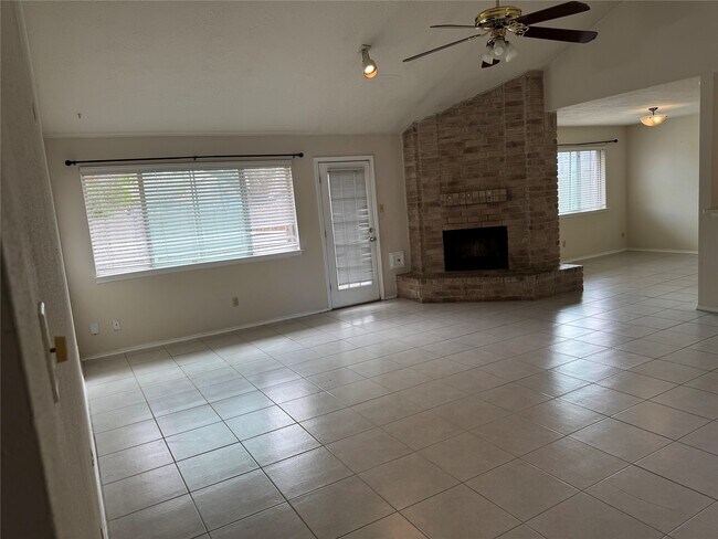 Building Photo - 13123 Chipman Glen Dr