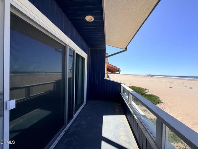 Building Photo - 3637 Ocean Dr