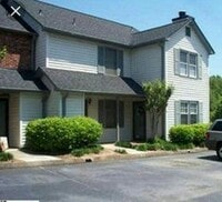 Building Photo - Just REDUCED Beautiful Townhouse Near Hwy 385