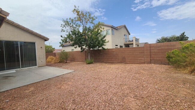 Building Photo - 1765 Baja Ln