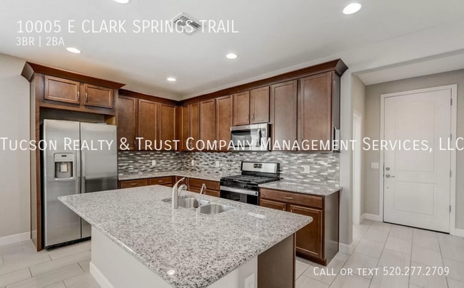 Building Photo - 10005 E Clark Springs Trail