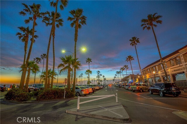 Building Photo - 112 31st St