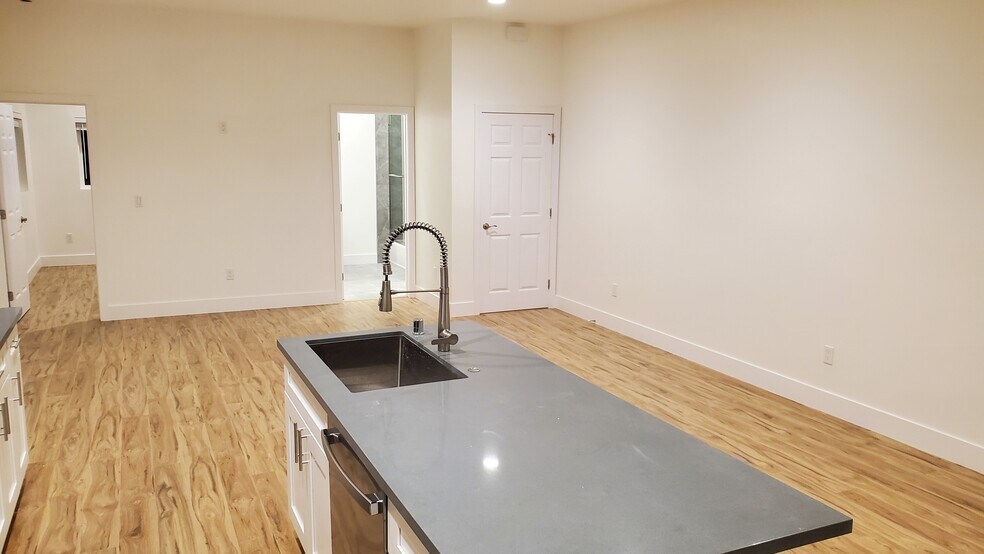 Building Photo - 10913 Sunray Pl
