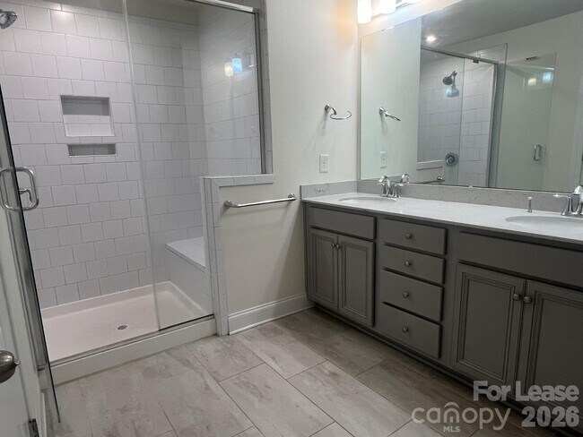 Building Photo - 11805 Clems Branch Dr